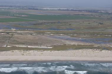 Credit: ©California Coastal Records Project Ormond Beach